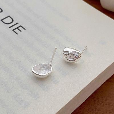 Struktur Konkave Silberbohnen Ohrringe Unregelmäßiger Kleiner Silberschmuck für Damen Kaltes Stil-Design