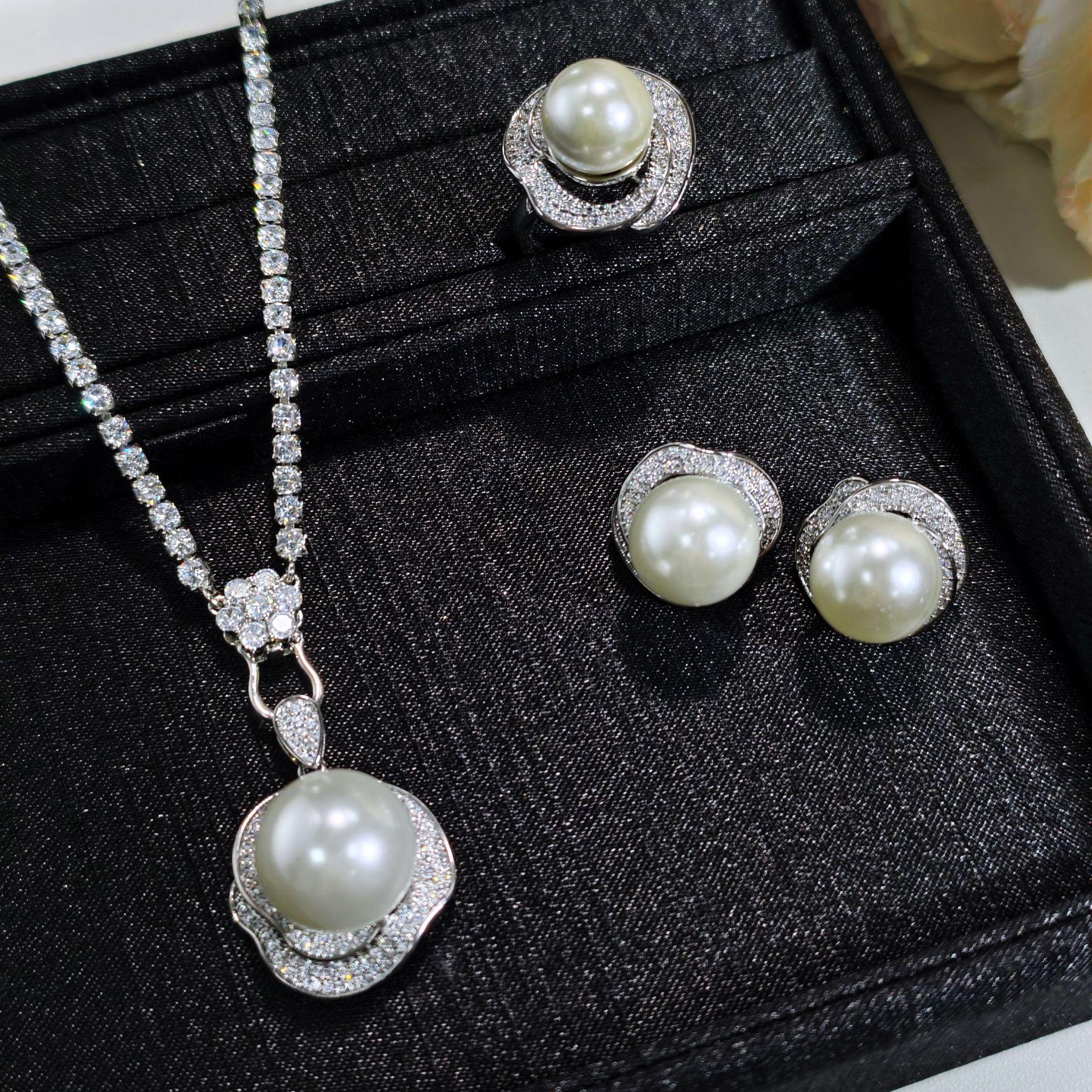 

2025 Natural Pearl Flower Full Diamond Open End Ring for Women, Noble Pendant Earpin Set 45cm