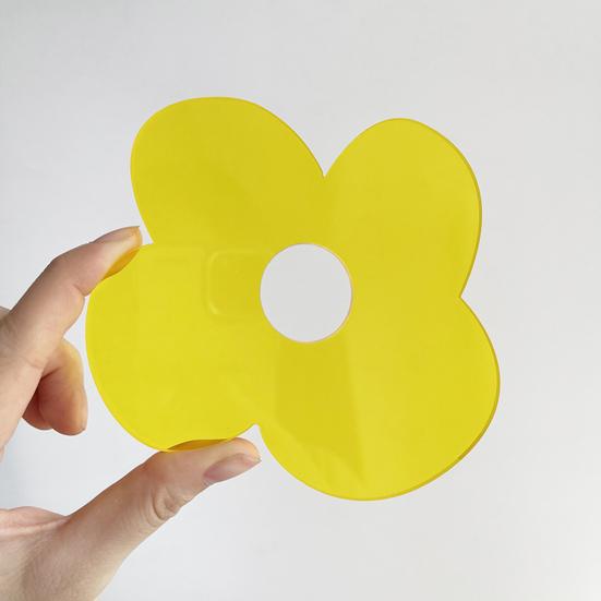 Acrylic Flower Coaster Heat-Resistant Cute Clear Cup Mat for Desk Kitchen Living Room Waterproof Non-Slip Reusable Drink Mat for Mugs