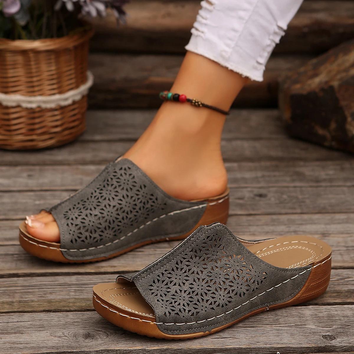 

Women Hollow Out Wedge Slippers New Summer Comfy Platform Sandals Non Slip Plus Size Slippers Slides Women Zapatos De Mujer 36