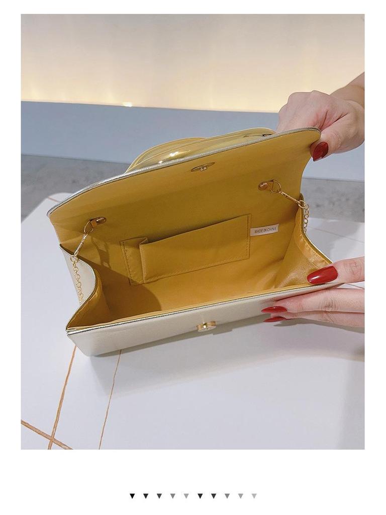 Sophisticated High-End Clutch: Elegant Evening Bag for Stylish Women