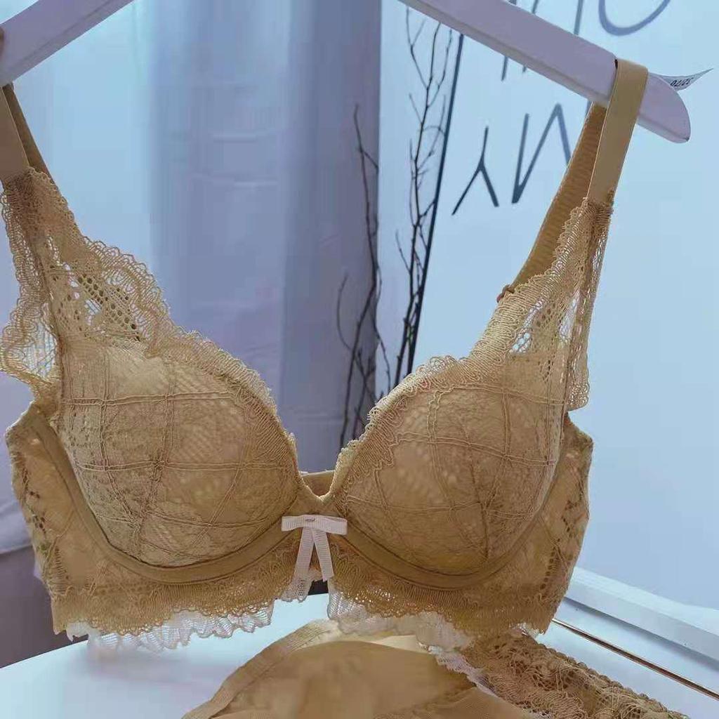 Japanese Style Wire-Free Push-Up Bra: Sexy, Comfortable, Anti-Sag, Adjustable, Seamless, Beautiful Back Design for Small Busts
