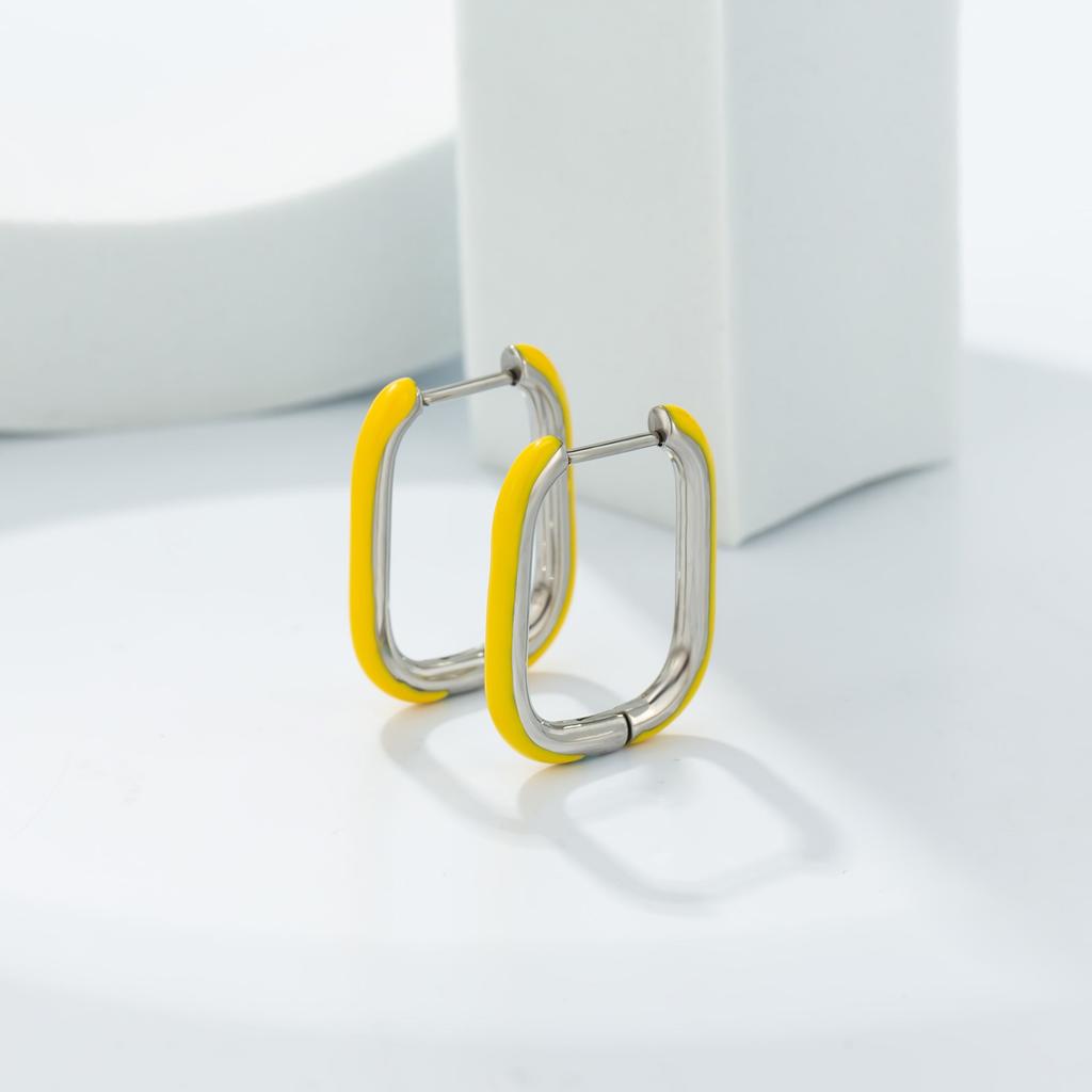 Fashion Exaggerated Temperament Women's Earrings Earrings Earrings Ear Buckles Glue Design Sense Cold Wind Jewelry