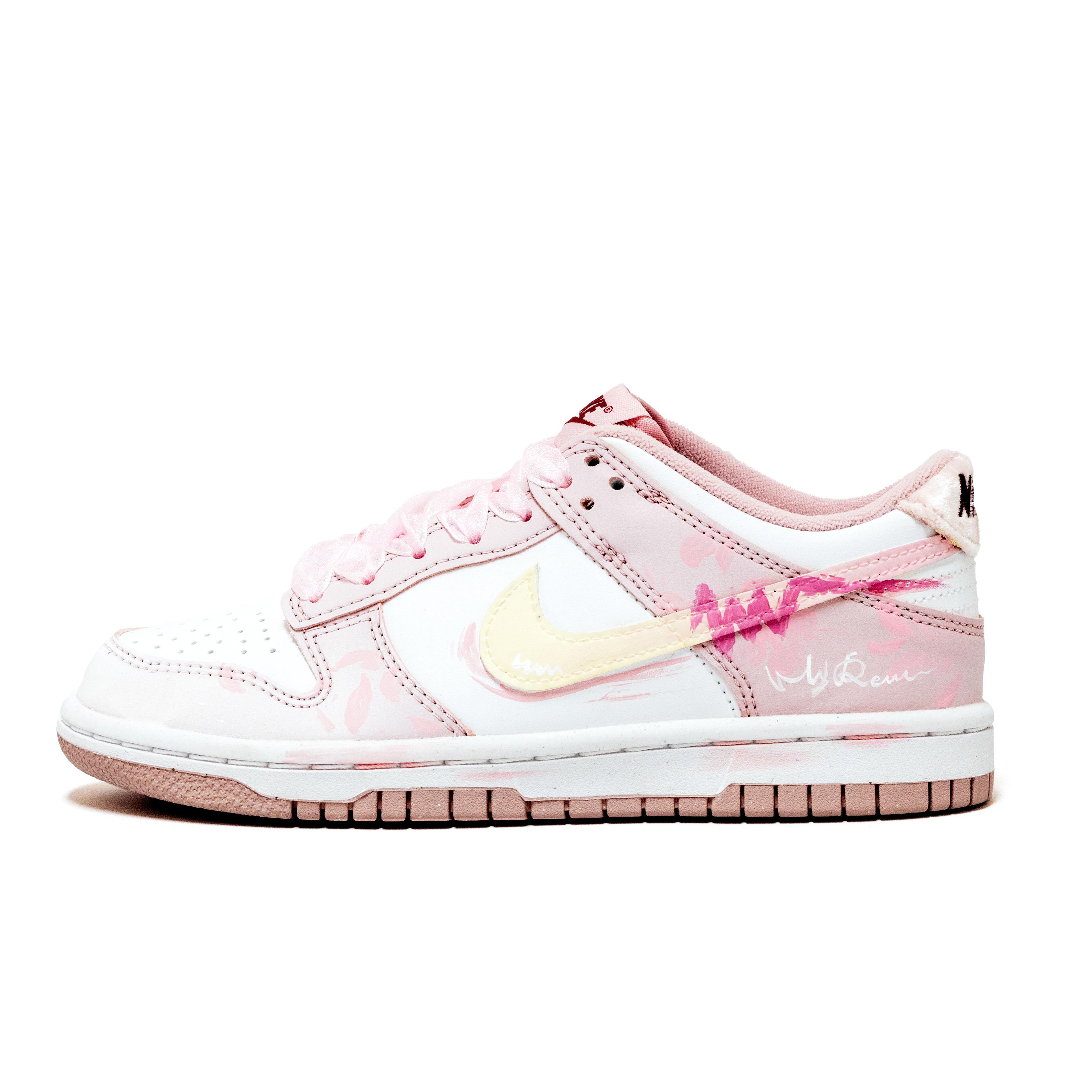 

Nike Dunk Slip Resistant Abrasion Resistant Low top Skateboard Shoes Women s Pink White DO6485-600(Team2175-) 36