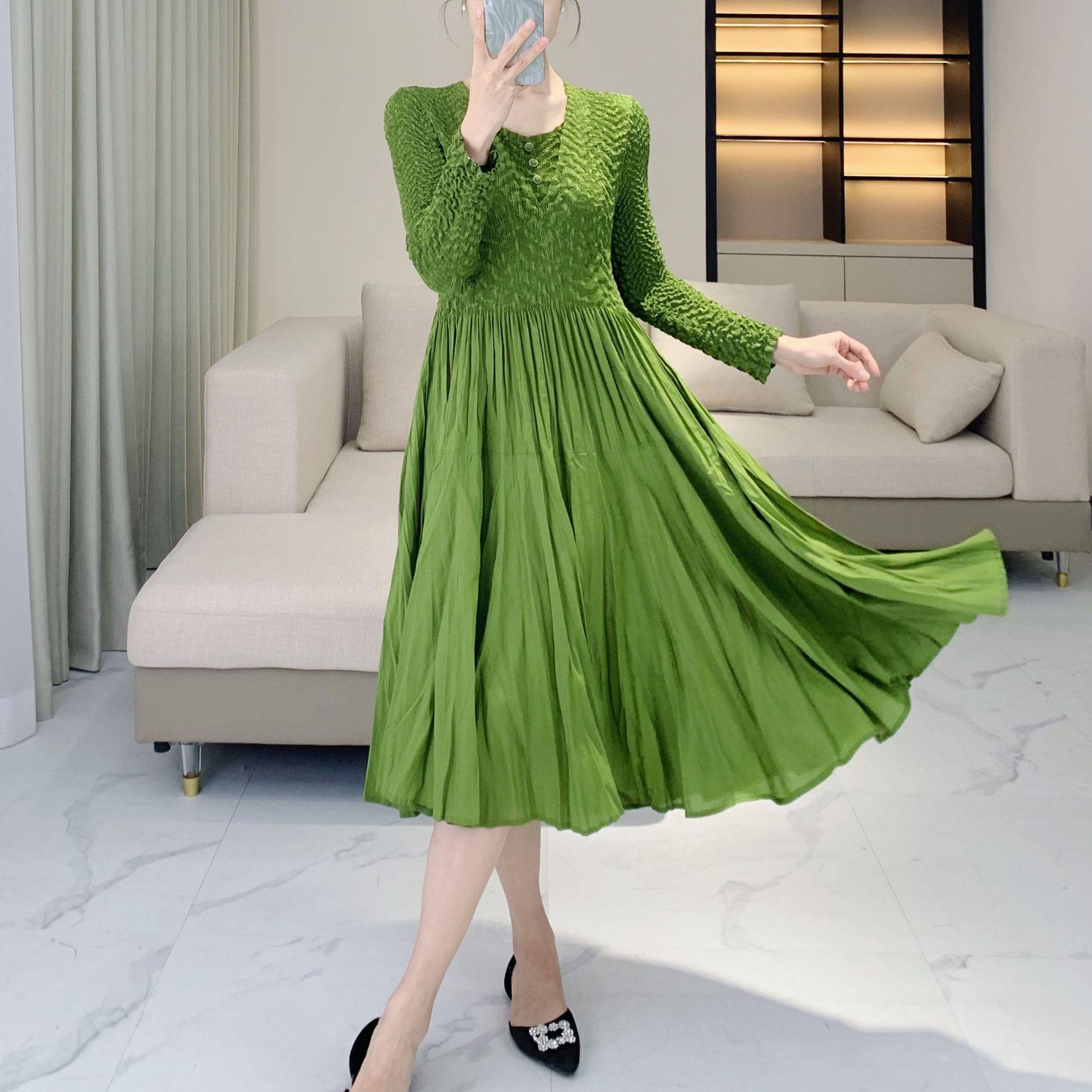 

Women s Miyake Pleated Long Dress - Round Neck, Long Sleeve, Waist-Defining. Perfect for Spring and Autumn. One Size [Weight 90-150 lbs]