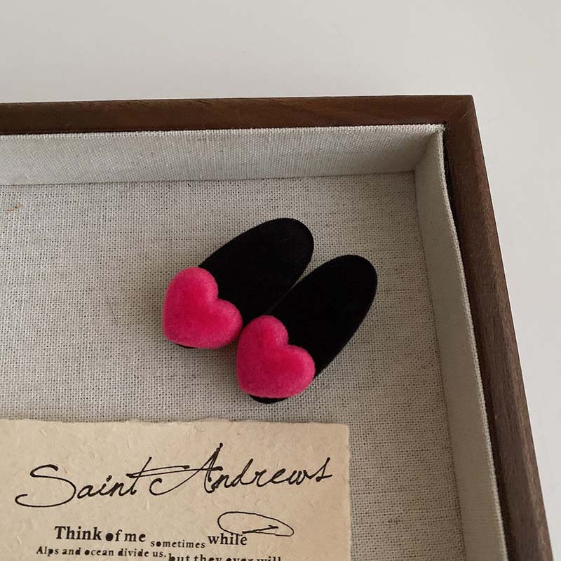 Korean Black Velvet Heart Hair Claw Clip For Women Girls Vintage Pink Love Hair Claws Girls Barrettes Hairpins Hair Accessories