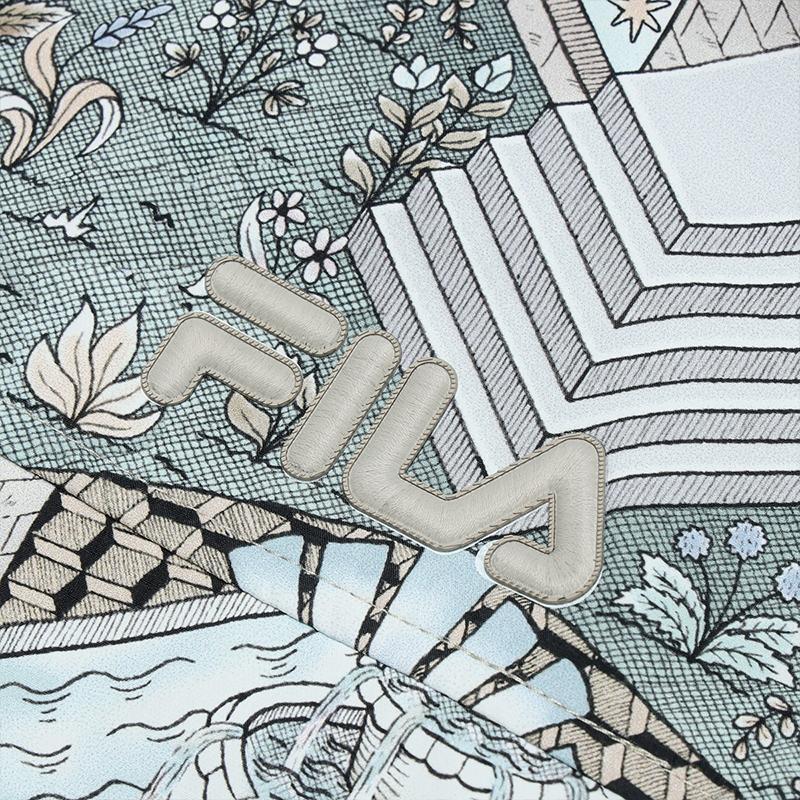 FILA Mysterious Journey Fashion Trend Waterproof Resort Jacket Men Jacket F11M438705FZA