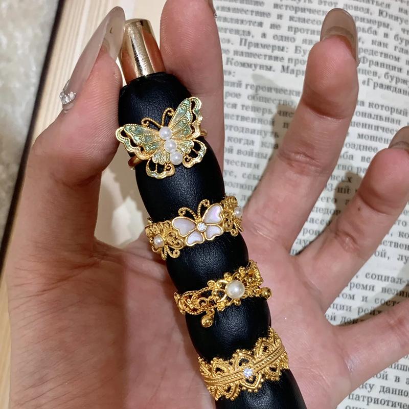 Golden Flower Butterfly Ring Women's Niche Light Luxury High Sense Versatile Open Ring Index Finger Ring New Jewelry