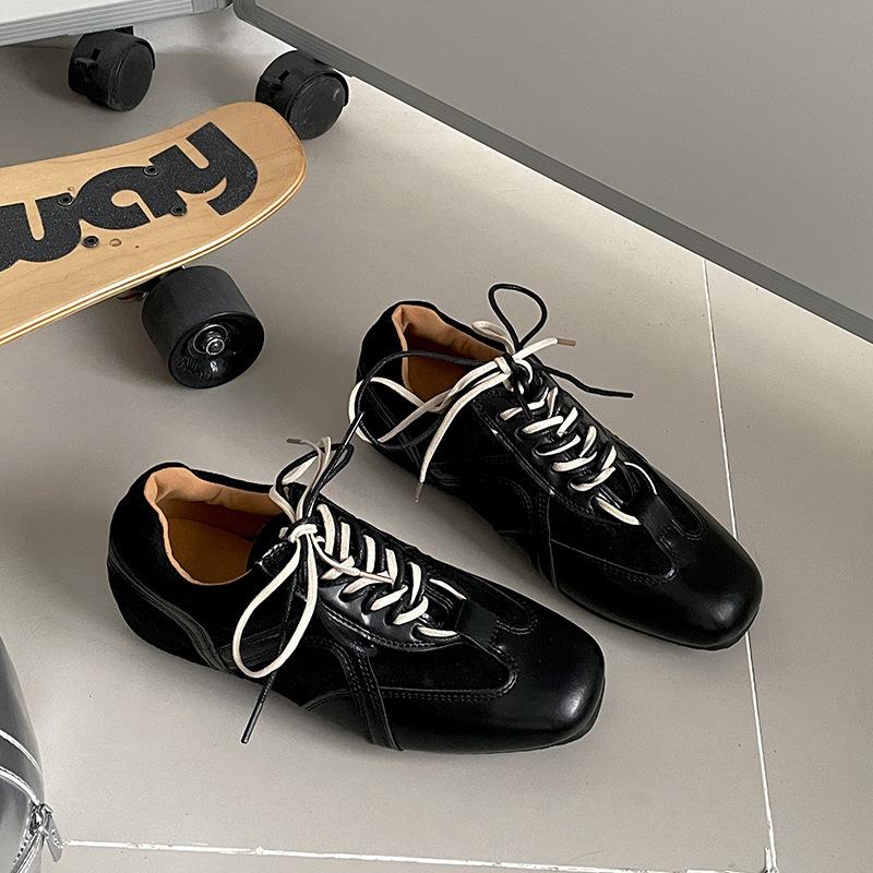 

Модные квадратный носок черные ретро внутренняя высота увеличение плоская подошва немецкие тренировочные туфли женские 2025 новые летние универсальные повседневные кеды 40 чёрный