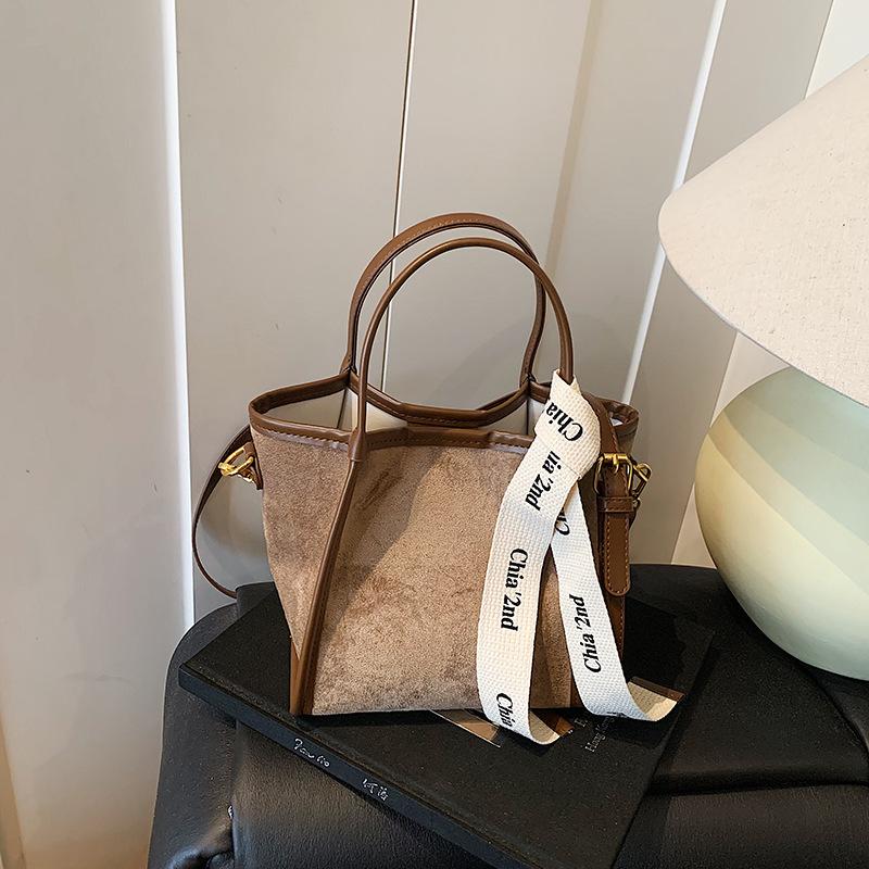 

Нишевые сумки женские сумки осень новая мода сумки-мессенджеры высококлассные сумки-ведра замшевые сумки хаки