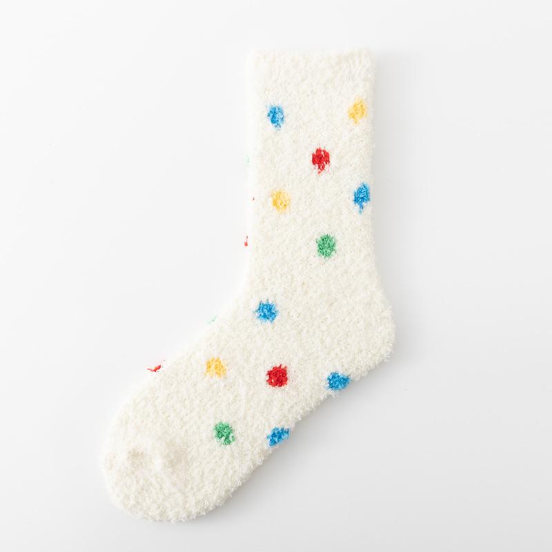 5/10 Pairs Casual Coral Fleece Socks for Women with Fresh and Colorful Dot Patterns Winter Warmth Postpartum Socks Fleece Sleep Socks for Home Use