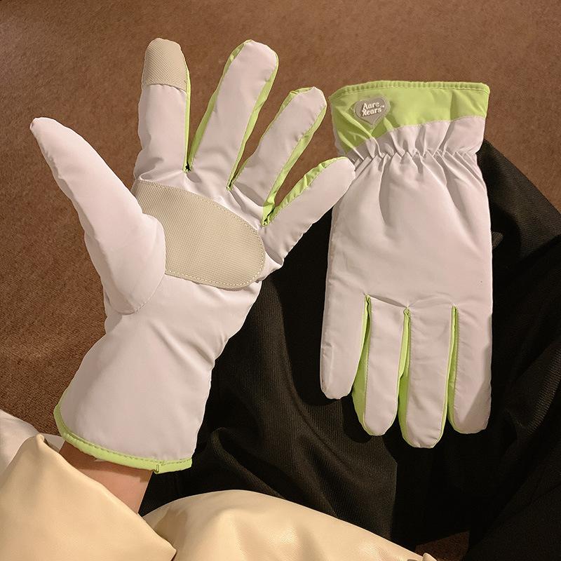 

New Style for Winter Warmth and Cold Protection with Fleece and Thickening As Well As Wind and Cold Protection for Outdoor Skiing One size