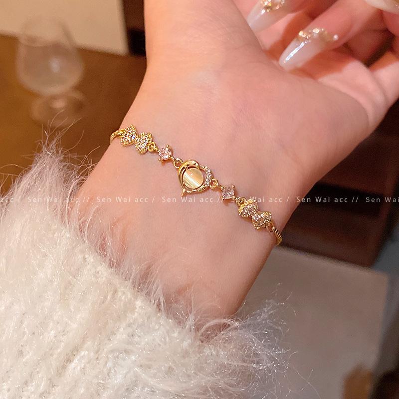Micro-inlaid zir*****pal love bracelet women s exquisite bracelet niche match