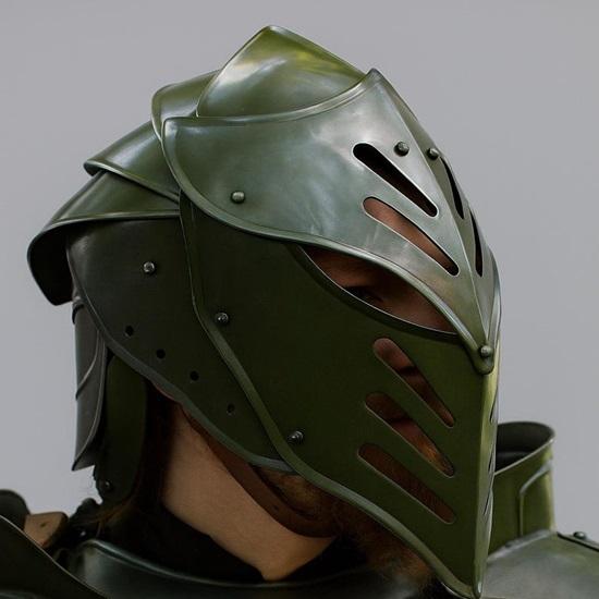 Reginald Darkened Steel Helm – Black Ice CQ LARP Helm – Fantasy Ritterrüstung Mittelalterlicher Gesichtsschutzhelm für Kostüm, Kampf, Cosplay