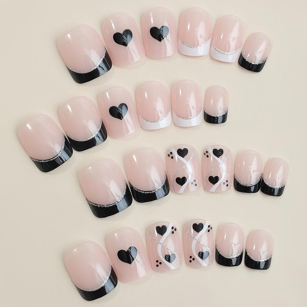 Wearable Valentine's Day Style Short Square Fake Nail Patch Nail Black Heartshaped Wearable Nail Fashionable Nail Art Nail Plate