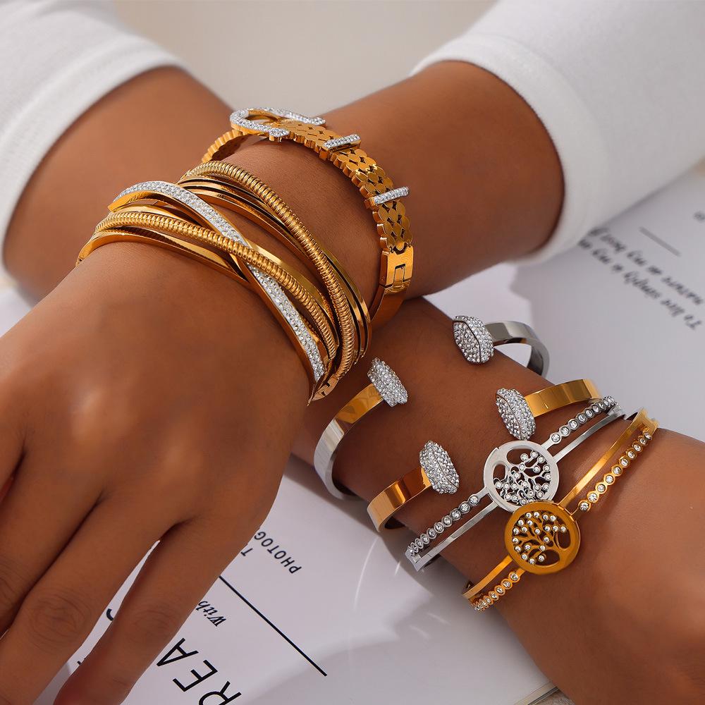 European & American Light Luxury Titanium Steel Gold-Plated Open Design Bracelets with Rhinestone Inlay for Women
