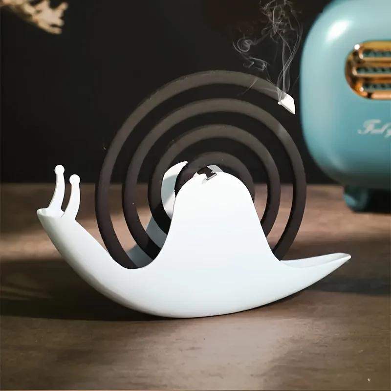 Snail-Shaped Incense Holder - Creative & Cute Home Decor, Fireproof Plastic Mosquito Coil Tray in Black or White, Home Decor