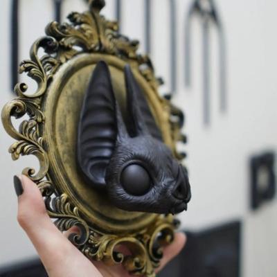 Halloween Anhänger im Gothic-Stil mit Fledermaus-Dekor