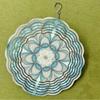 360 Grad Drehbarer Haken 10 Zoll Hängender Windspinner mit Mandala-Blumendesign für Gartendekoration Frühling Sommer Außen Kreatives Geschenk