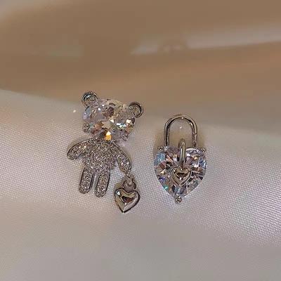 Nueva tendencia de moda, diseño único, geométrico, elegante, delicado, asimétrico, oso, circonita, pendientes con pasador en forma de corazón, regalos de joyería para mujer