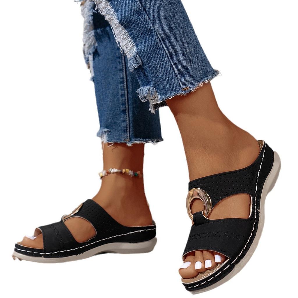 Wedge heel thick bottom hollow slippers women's new casual one-pedal metal buckle cool slippers women