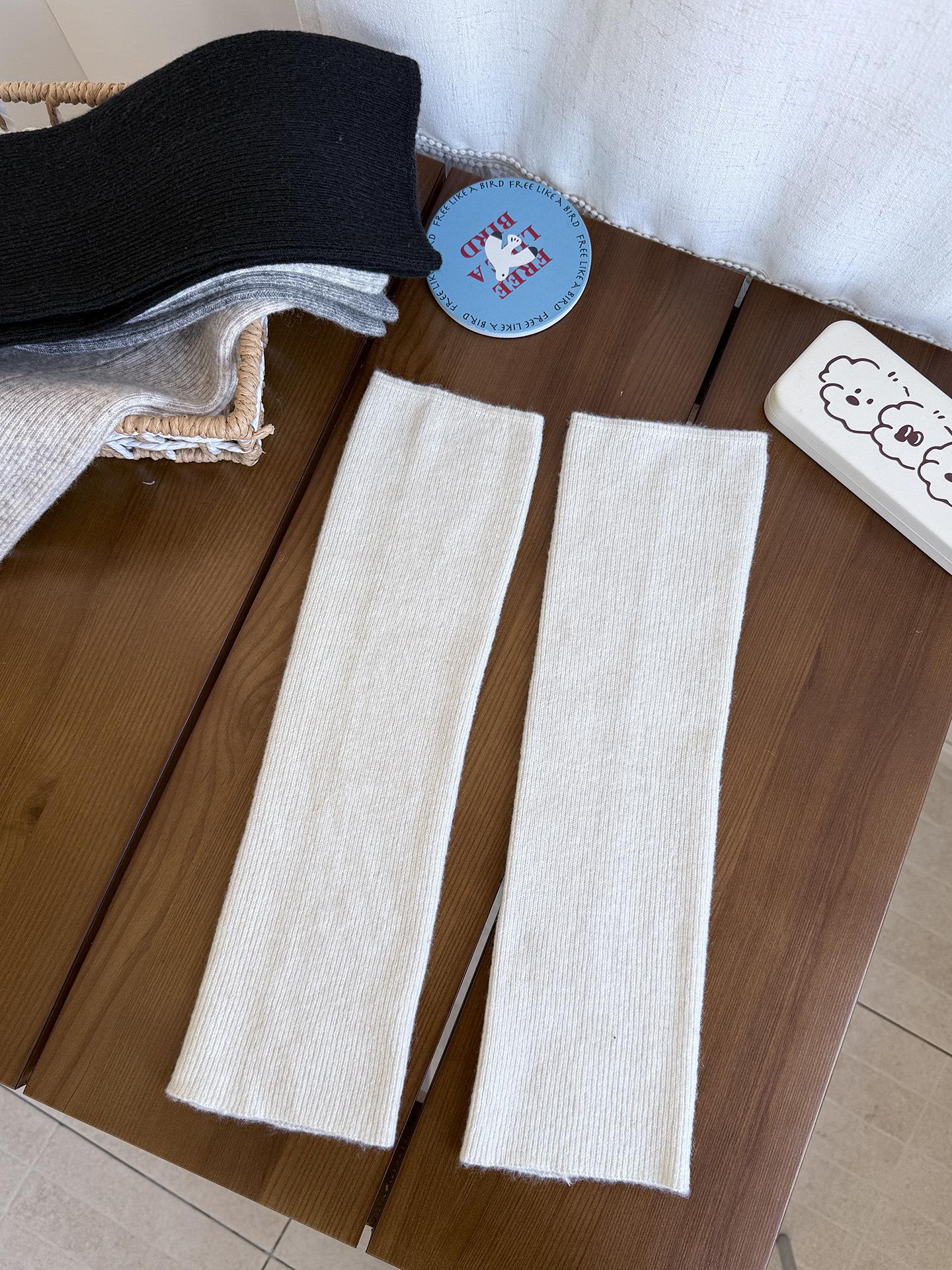 Basic Wool Polyester Acrylic Cotton Wool Blend Women s Soft Comfortable Solid Color Thickened Slouch Calf Socks Leg Warmers One Size бежевый
