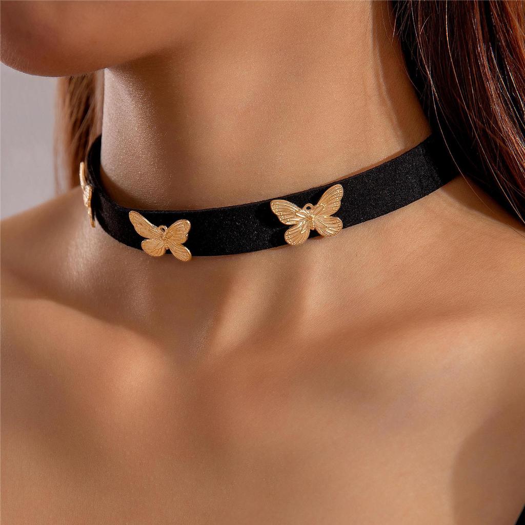 Vintage Gothic Short Flannel Snake Necklace, Black Trend Necklace Collar Collarbone Chain