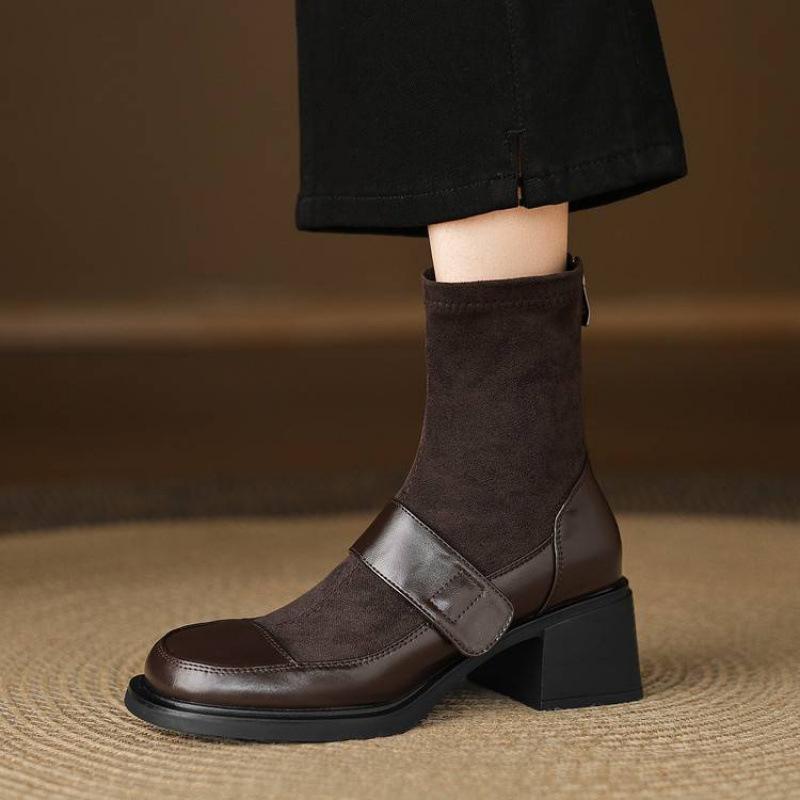 Neue runde Lederkopf-Martin-Stiefel einfarbig Reißverschluss hinten große Größe Lederstiefel Koreanische Version bequemer Blockabsatz weiche Sohle mittel b