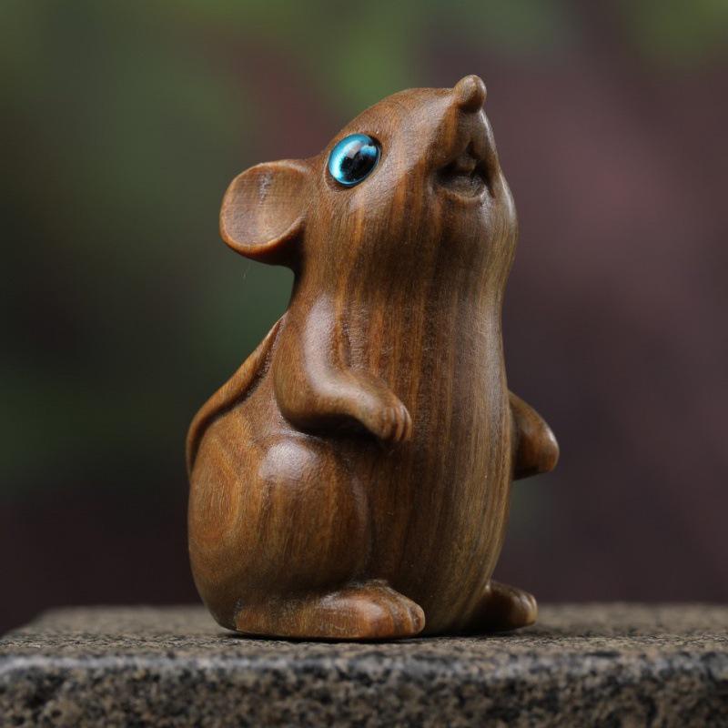Simplistic Green Sandalwood Mouse Ornament: Zodiac Decor for Office
