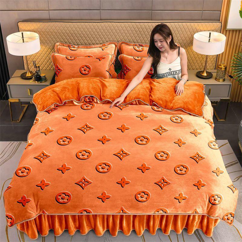 

Зимний комплект из четырех предметов из плотного молочного бархата, теплый коралловый бархат, двухстороннее бархатное одеяло, простыня и бархатный подзор для кровати, постельное белье 1.5m bed skirt 4pcs