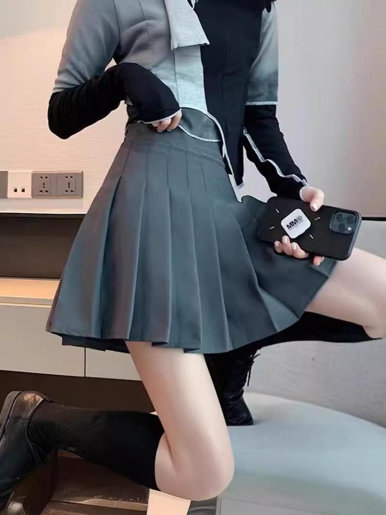 Women's High Waist Pleated A-line Mini Skirt - Black & White, Slimming, Anti-exposure, Perfect for Autumn
