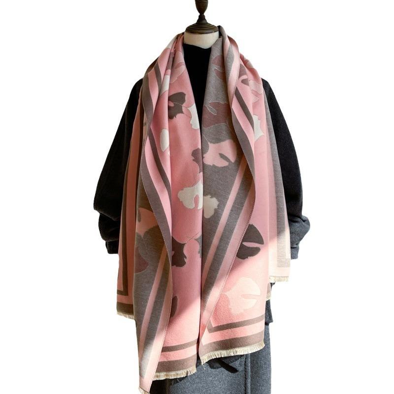 Autumn and winter ginkgo biloba leaf print double-sided two-color imitation cashmere thermal scarf women's sweet wind air conditioner shawl