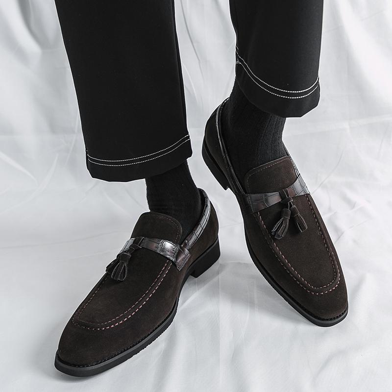 Fashion New men's loafers Casual minimalist style Daily fashion parties and offices Hot selling gentleman's shoes Black Brown Plus Size