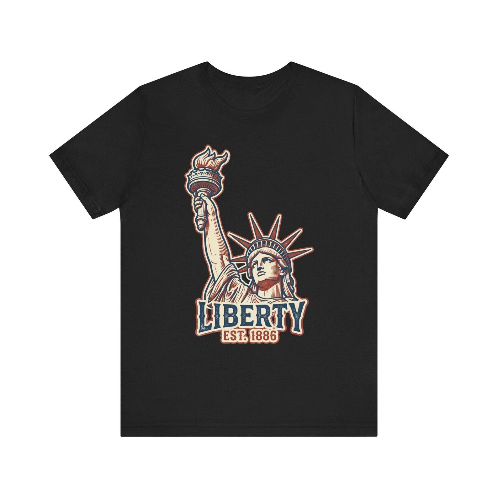 Statue of Liberty vintage graphic T-Shirt | Liberty EST. 1886, Patriotic American Icon 2XL