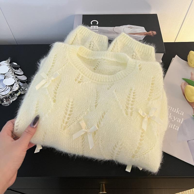 

Gentle and sweet wind thin mohair hollow knitted sweater women s design bow sweater soft waxy top One size світло-жовтого кольору
