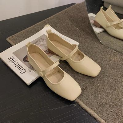 Heiß verkaufende japanische Stil Weiß mit mittlerem Absatz Gothic Damen Sommer-Schuhwerk Schwarz Mary Jane Schuhe mit eckiger Spitze für Frau 2025