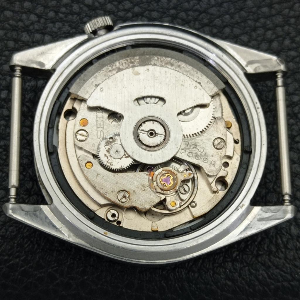 VINTAGE SEIKO 5 AUTOMATIC 7009A JAPAN MENS SILVER COLOR DIAL WATCH a701573-5 R206b-a701573