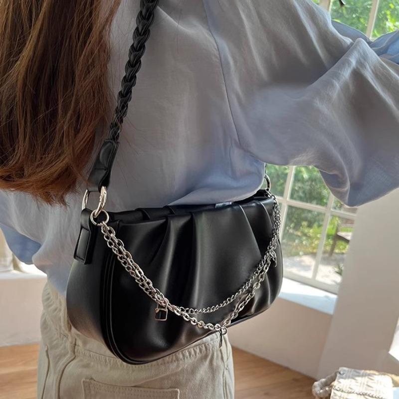 Niche Design Bag Female Pleated Personality Cloud Bag Handbag Simple Everything Stylish Zipper Chain Underarm Bag