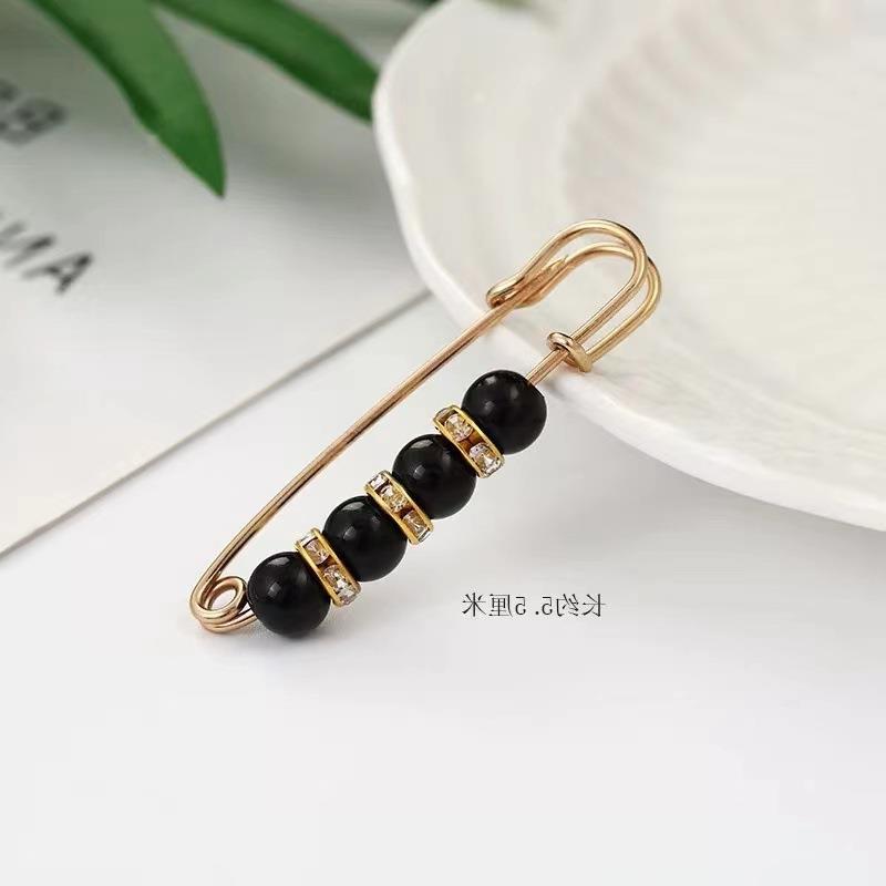 Waist Pin Accessory Brooch for Adjusting Clothing Fit and Preventing Exposure