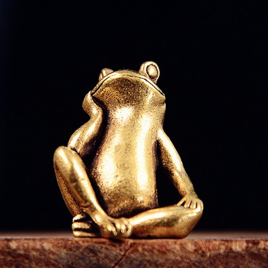 Brass Frog Statue Antique Zen Desk Decor Fortune Feng Shui Ornament Figurine for Meditation GiftStress Relief Decor