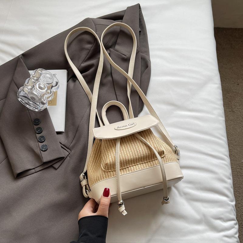 Niche backpack female fashion versatile student class schoolbag bucket bag high value travel backpack