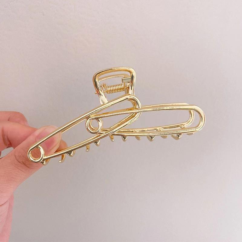 Women Zinc Alloy Hair Claw Elegant Hollow Vintage Barrettes Hairpins Hair Accessories For Girls Daily Wear
