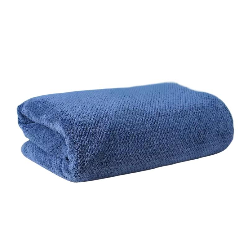 1pc Solid Color Coral Fleece Bath Towel Pineapple Grid Pattern Large Bath Towel Beach Towel Household Absorbent Bath Towel for Adult