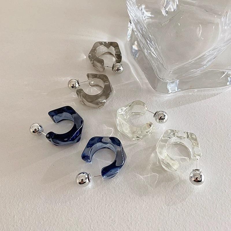 Simple C-shaped earrings, stud earrings, trendy, sweet and cool, exquisite, personalized design earrings, earrings.