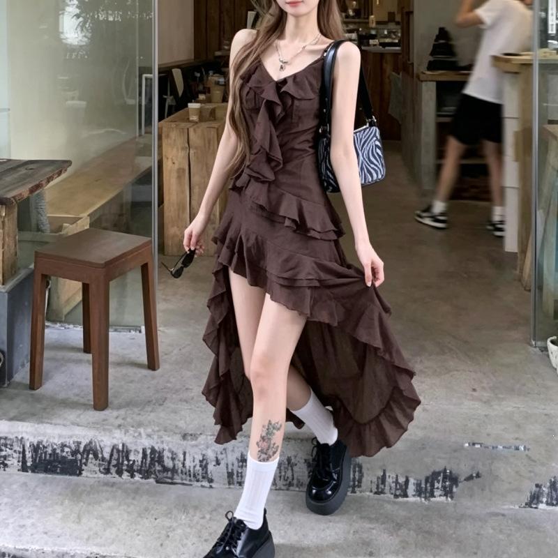 2026 New Summer Vacation Wind Irregular Ruffle Edge Small Suspender Skirt Top Women's Irregular Hem Ruffle Tide