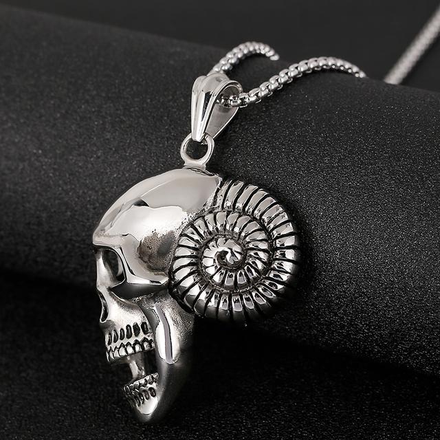 Punk Gothic Skull Head Charms Pendant Necklace Men 316L Stainless Steel Jewelry On The Neck Male Necklaces Pendants