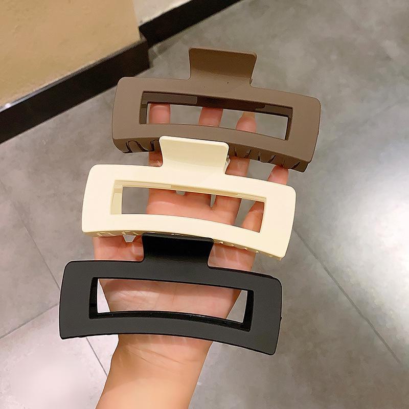 Stylish Large Hair Clip for Women with Chic Temperament