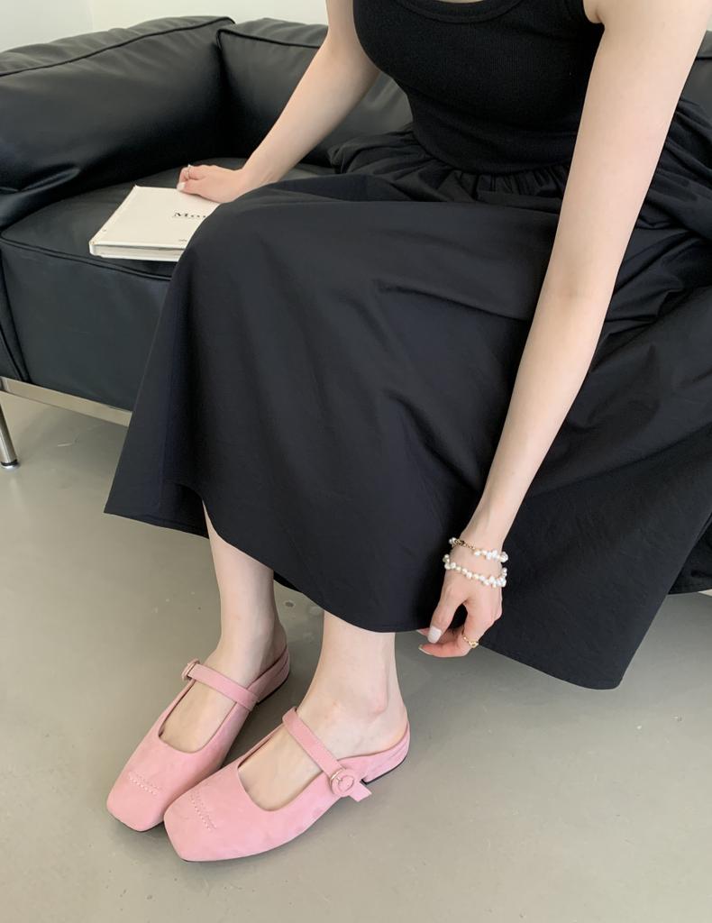 Spring 2025 new one-word with soft sole square head versatile flat-soled single shoes women's fashion shallow mouth Mary Jane shoes