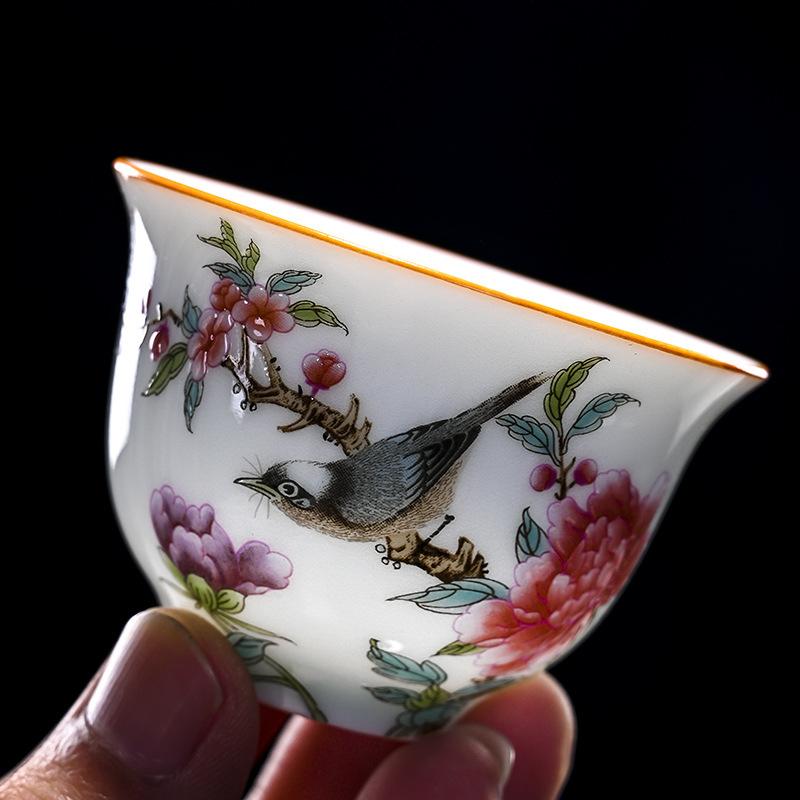 1 Pc Palace Ceramic Teacup Hand Painted Flowers Tea Bowl Handmade Tea Cup Tie Guanyin Pu'er Home white Porcelain Tea Set 60ml