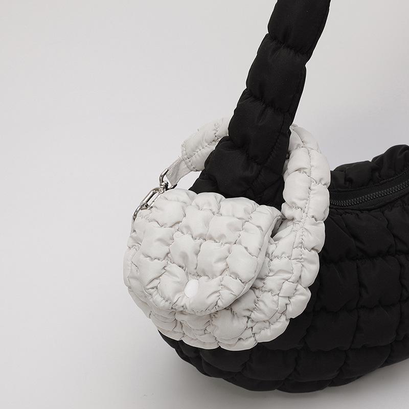Trendy Pleated Cloud Handbag: Chic, Mini, Versatile Accessory Bag in Fashionable Korean Style